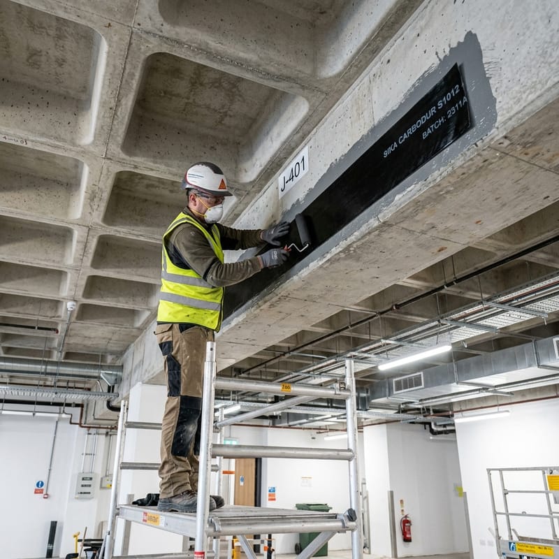Refuerzo estructural de forjado de hormigón con fibra de carbono FRP